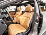 Фото 11 - Lexus LS