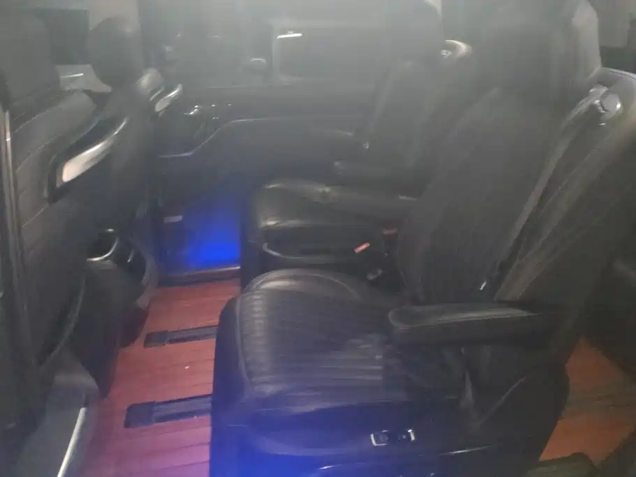 SAIC Maxus Maxus G90 2022 2022 2.0T Nebula 7-Seater Edition