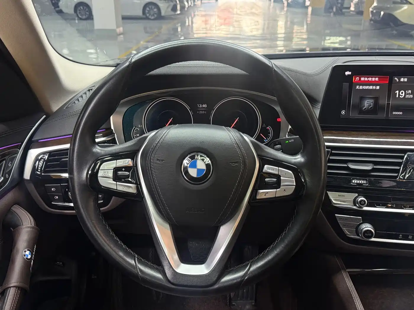 BMW 5 Series 2018 525Li Luxury Package фото 14