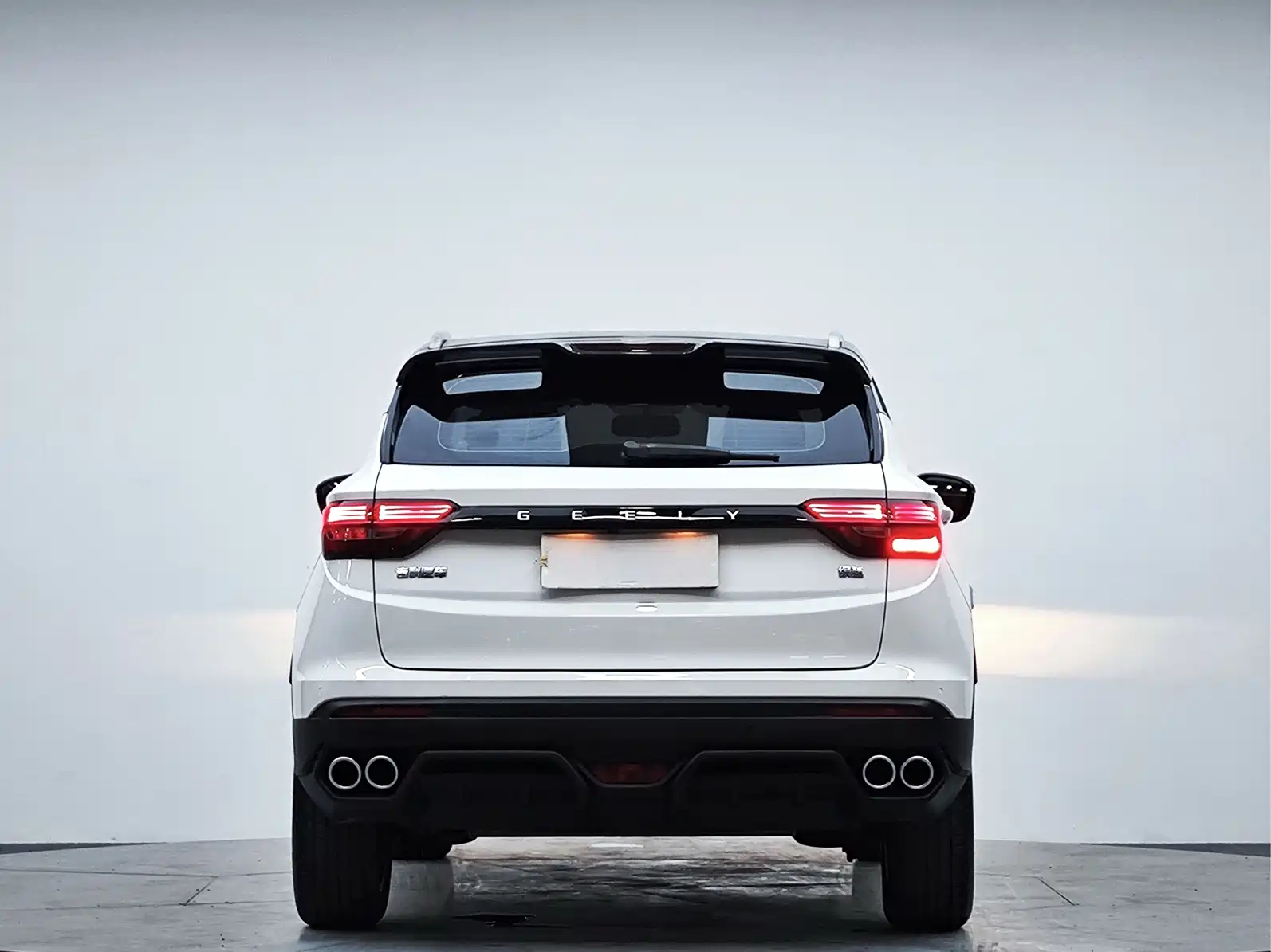 Фото 7 - Geely Coolray