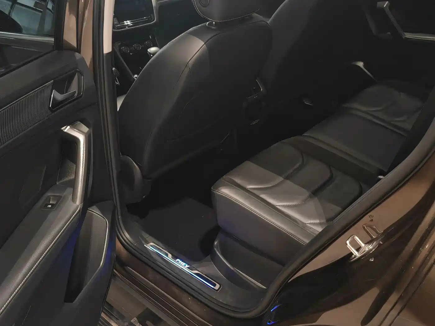Volkswagen Tiguan L PHEV 2019 430PHEV Hybrid Luxury Edition фото 6