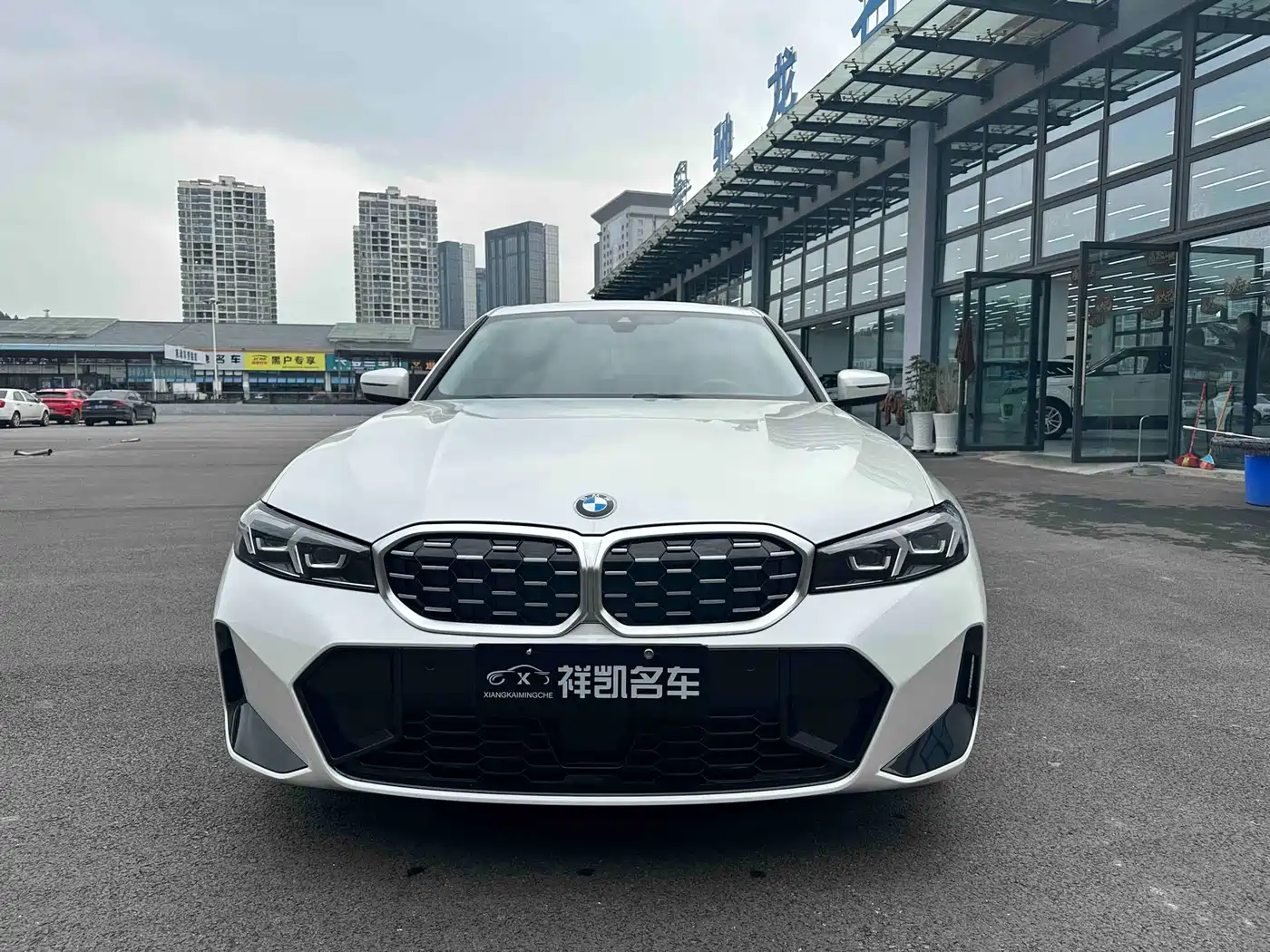 BMW 3 Series 2025 325Li M Sport Package фото 2