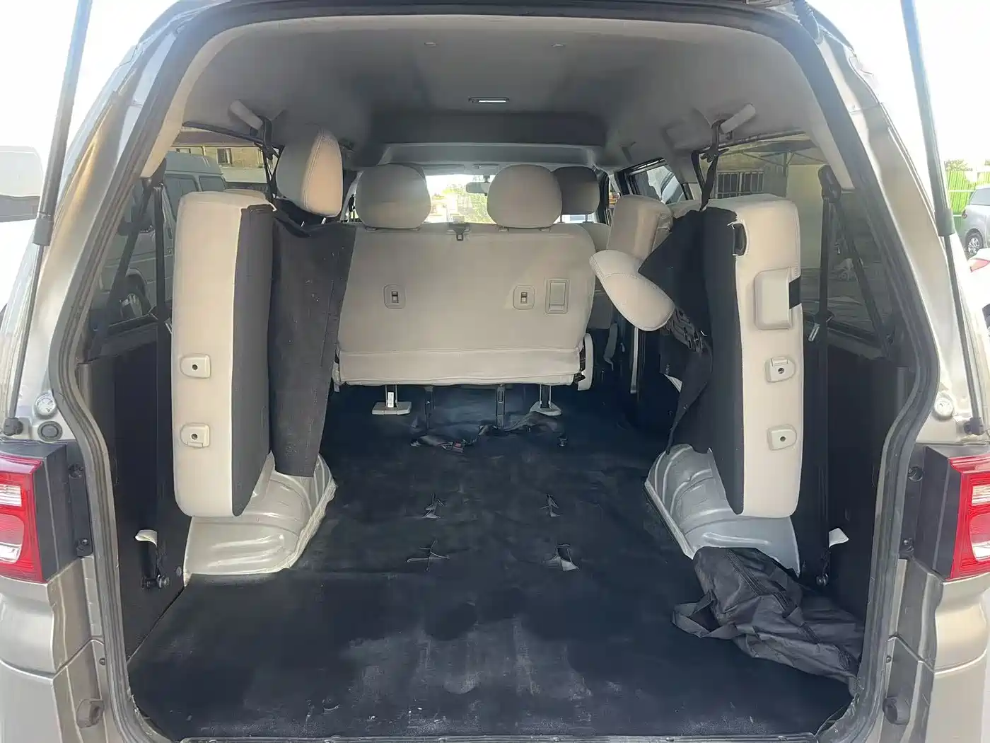 Dongfeng Fengxing Lingzhi 2025 2025 M5 1.6L Long Wheelbase Comfort 7-seater