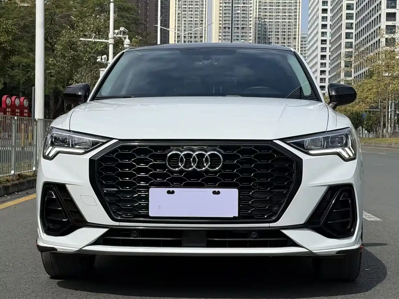 Audi Q3 Sportback 2023 40 TFSI Fashion фото 2