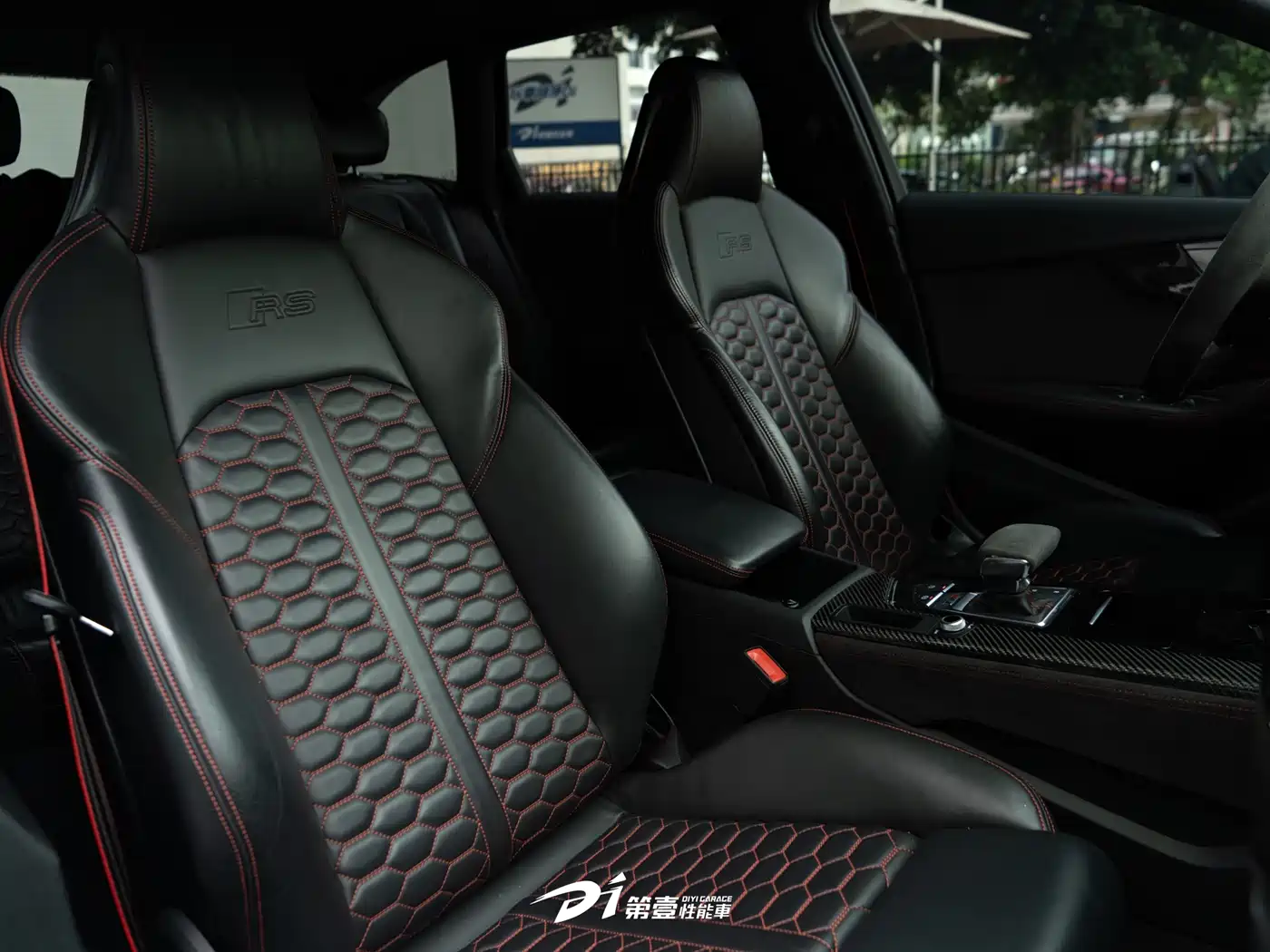 Audi RS 4 2021 2021 RS4 Avant Dark Gold Edition