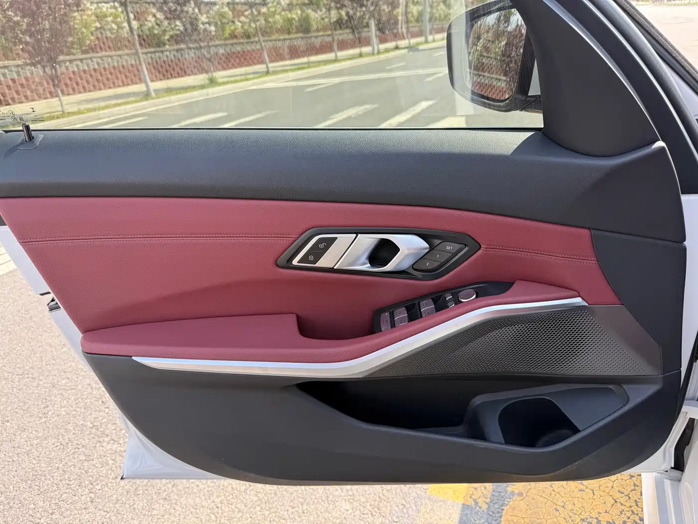 BMW 3 Series 2023 320Li M Sport Package фото 12