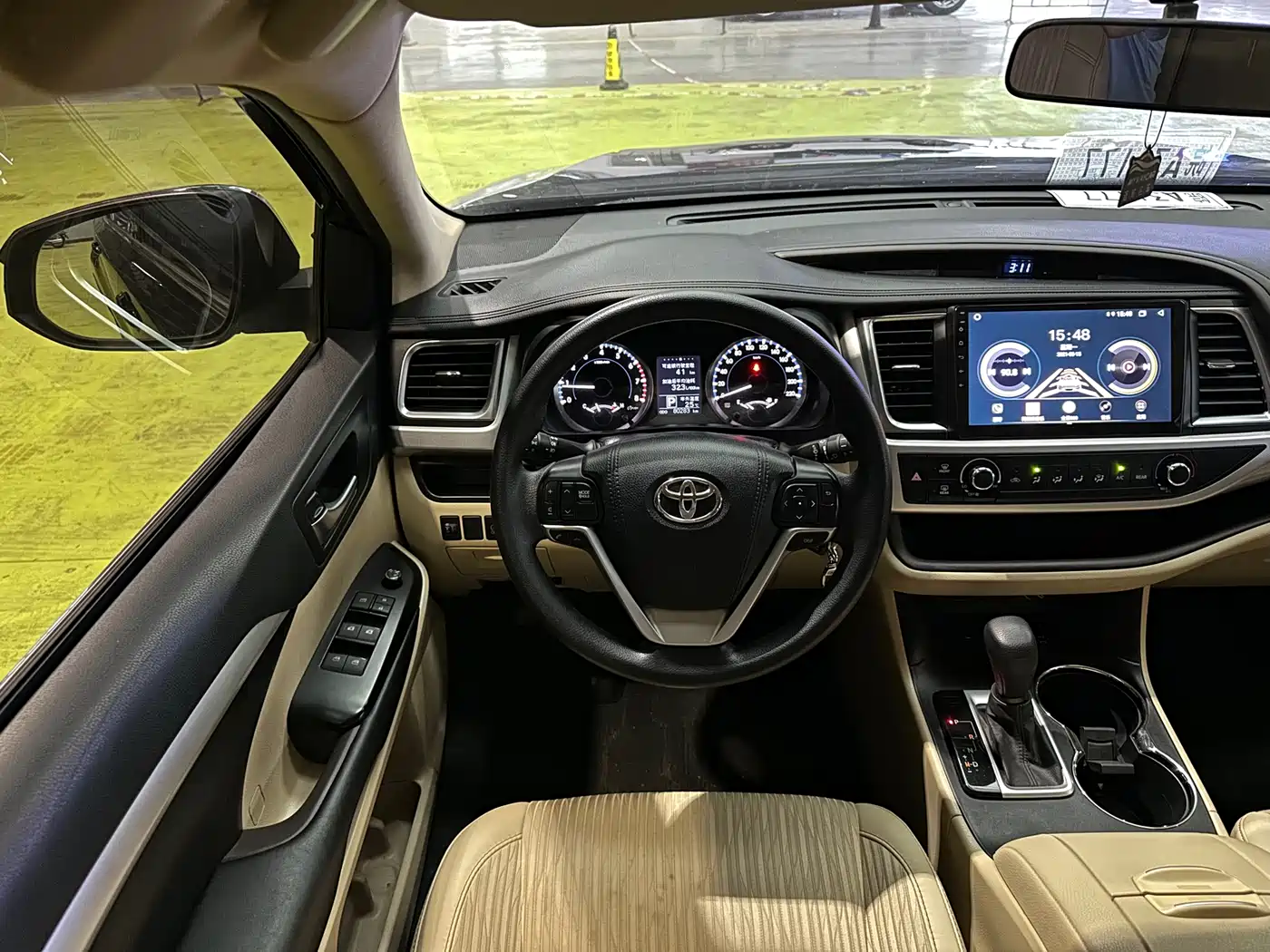 TOYOTA HIGHLANDER