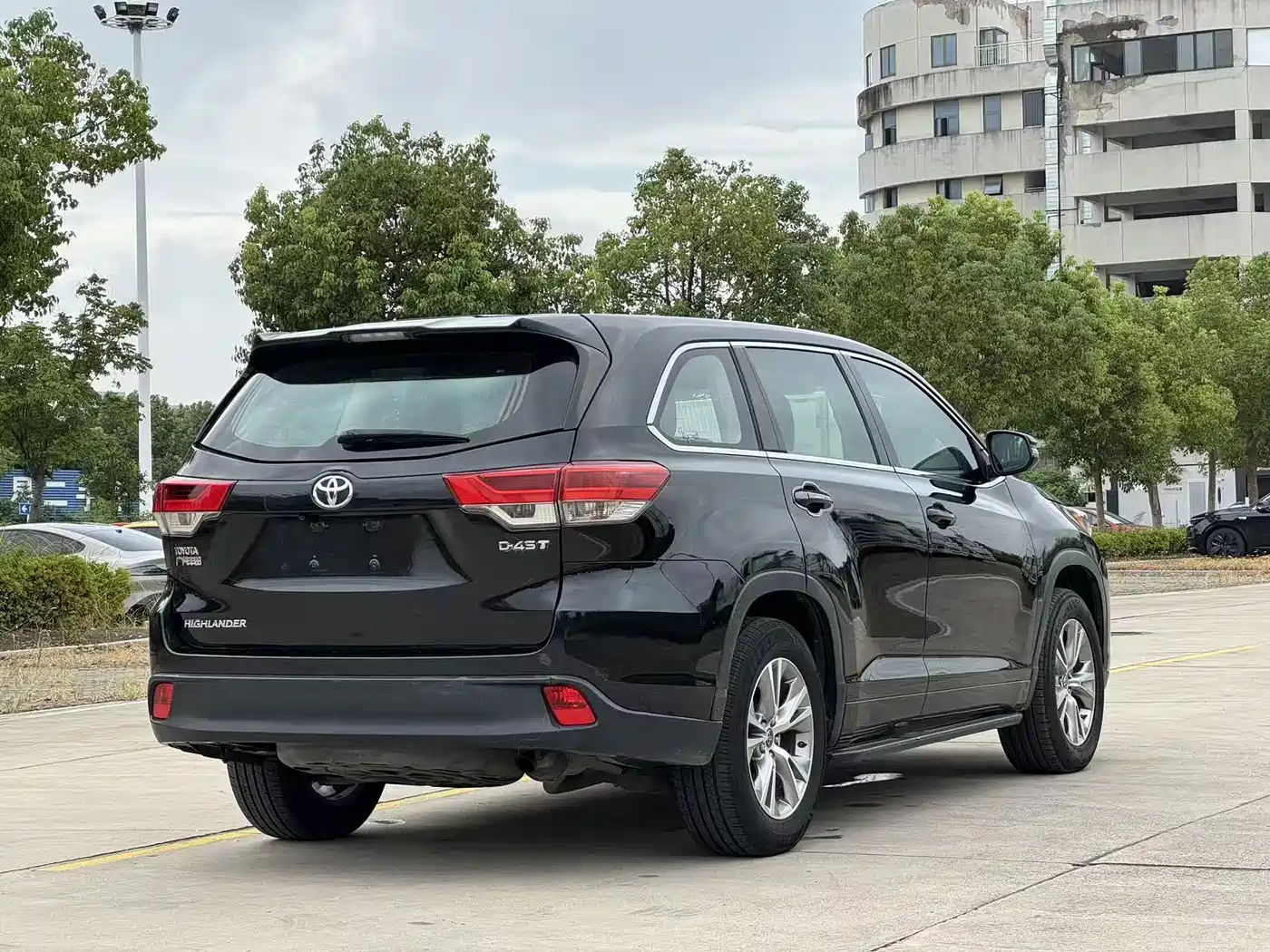 Фото 4 - Toyota Highlander