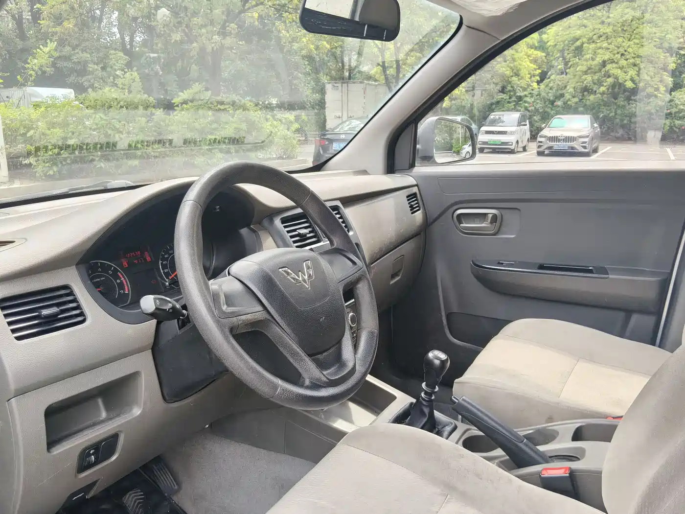 Wuling Motors Wuling Rongguang V 2019 2019 1.5L utility van basic model