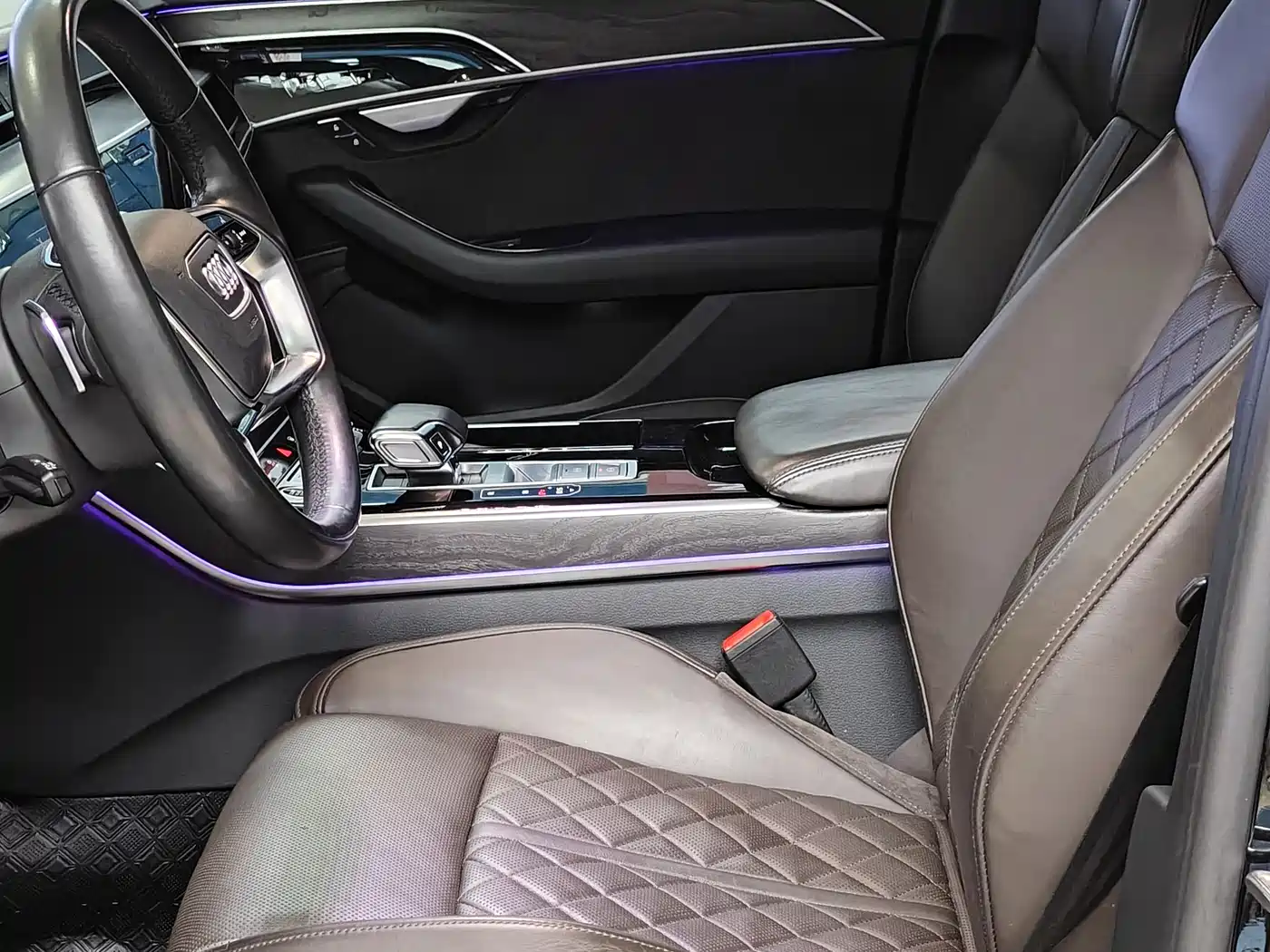 Audi A8 2021 A8L 50 TFSI quattro Comfort фото 13
