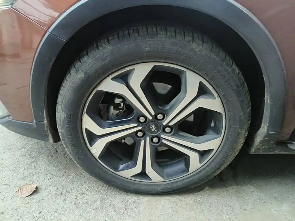 Фото 7 - Ford Focus