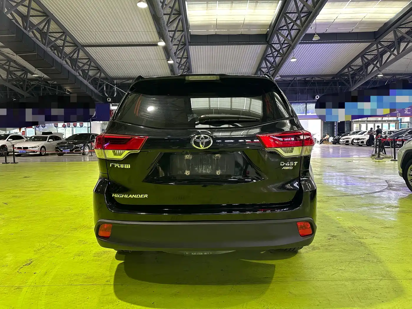 TOYOTA HIGHLANDER