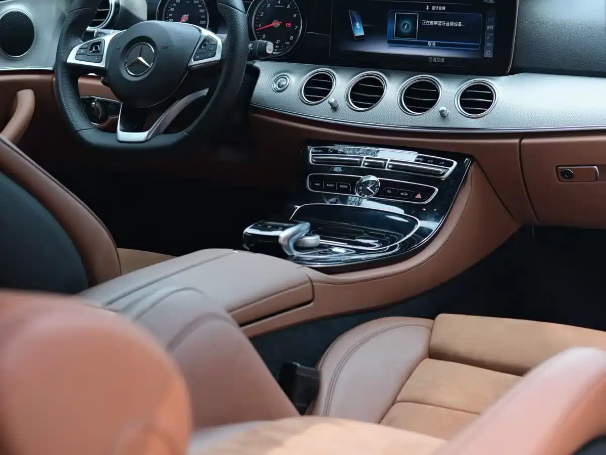 Mercedes-Benz E-Class 2017 E 200 Sport 4MATIC фото 4
