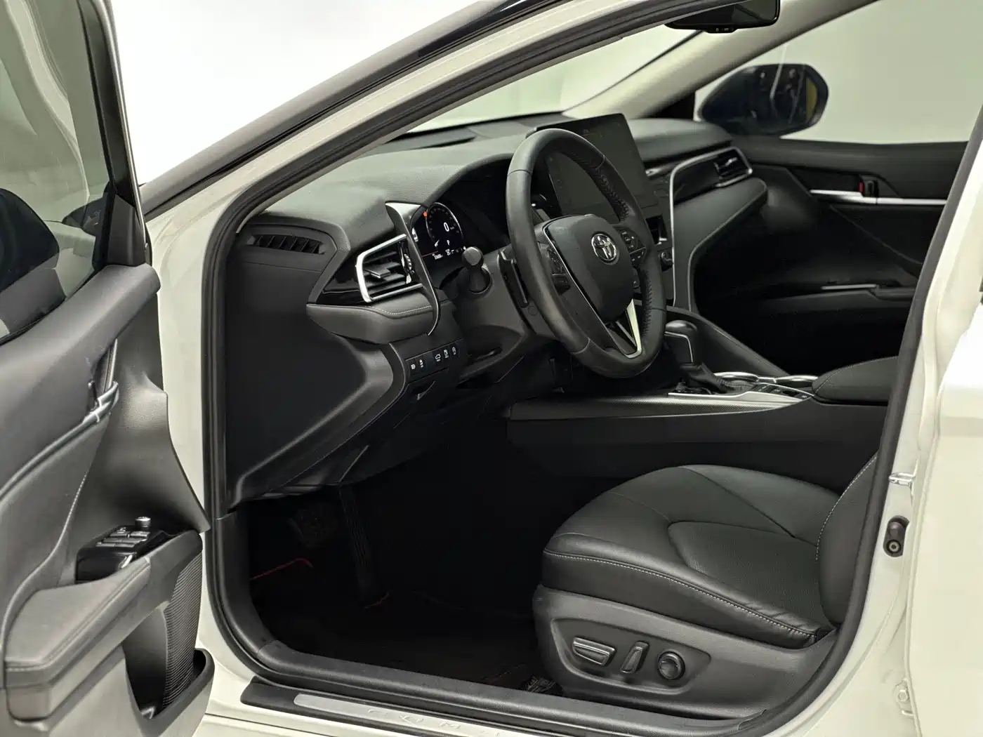 Toyota Camry 2021 2.5S Feng Shang Edition фото 13