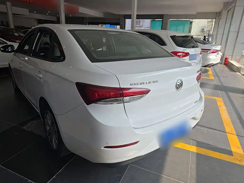 Photo 5 - Buick Excelle