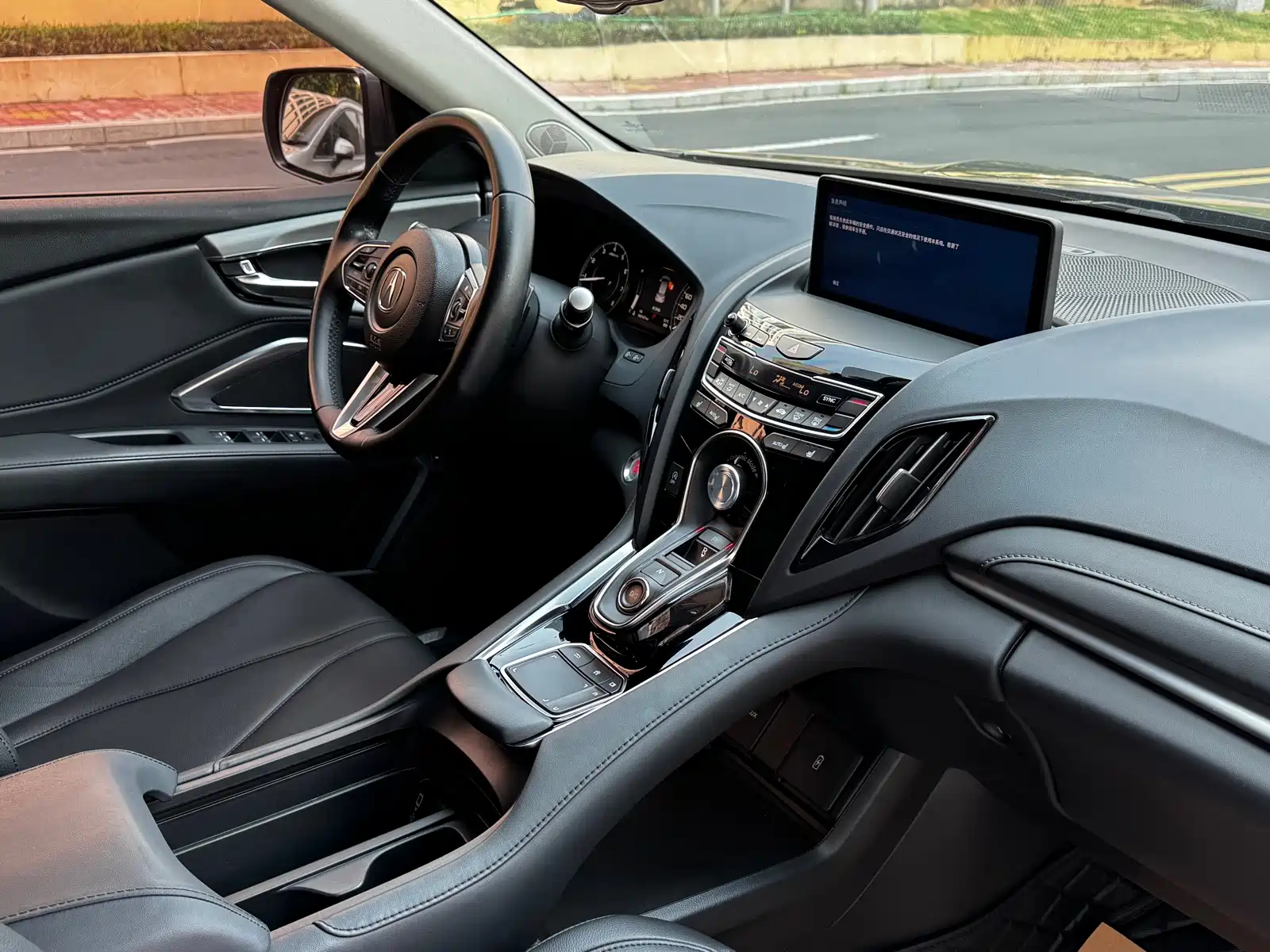 صورة 12 - Acura RDX