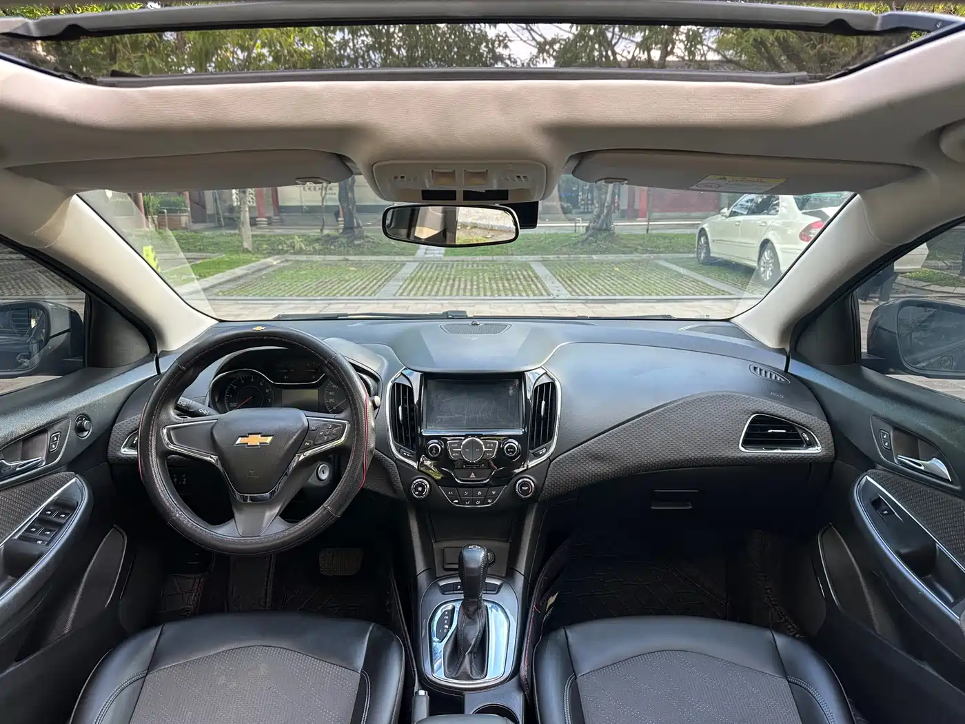 Chevrolet Cruze 2016 1.5L Automatic Luxury Edition фото 5