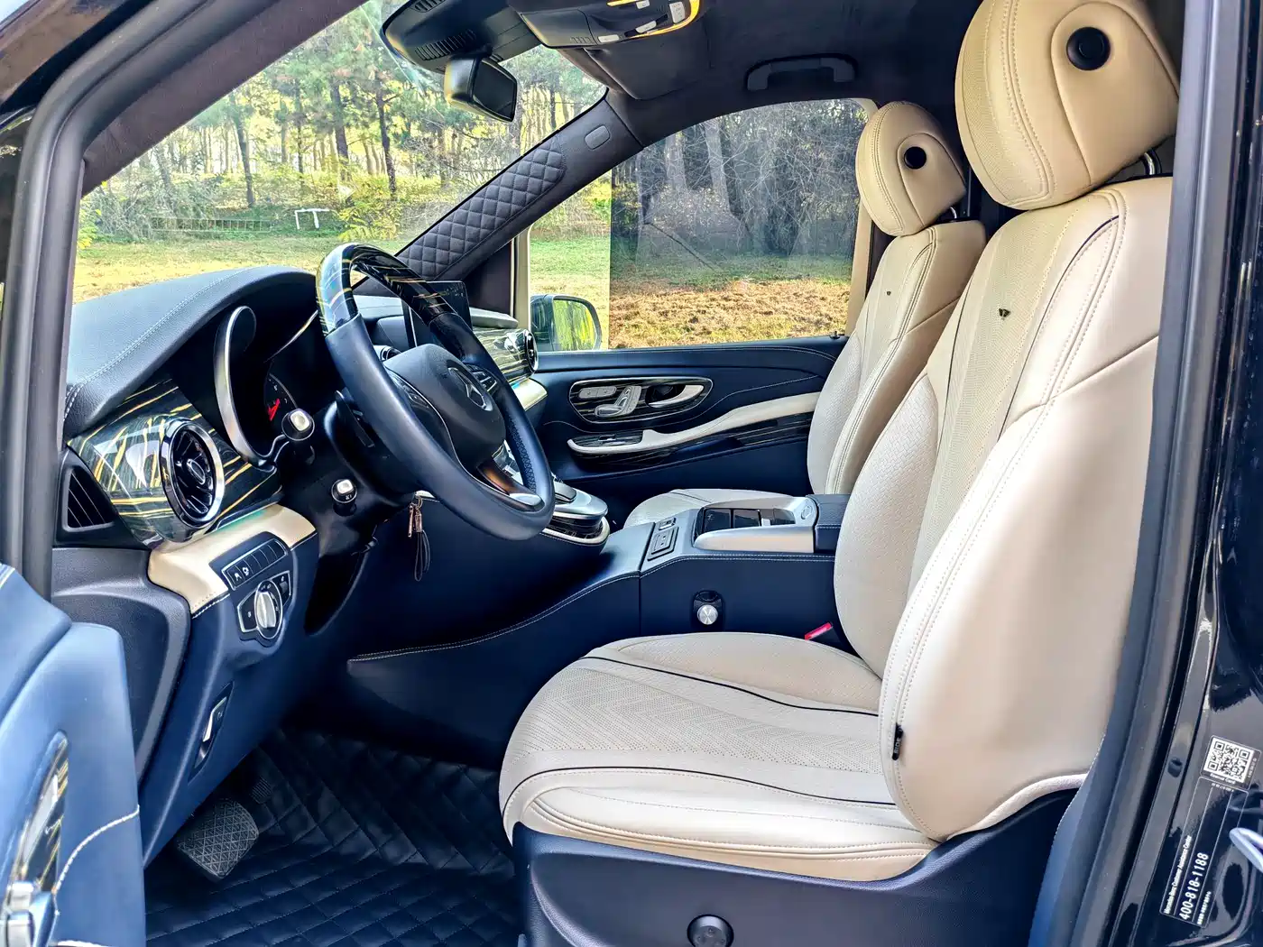 Mercedes-Benz V-Class 2021 V 260 L Long Wheelbase Premium Edition фото 5