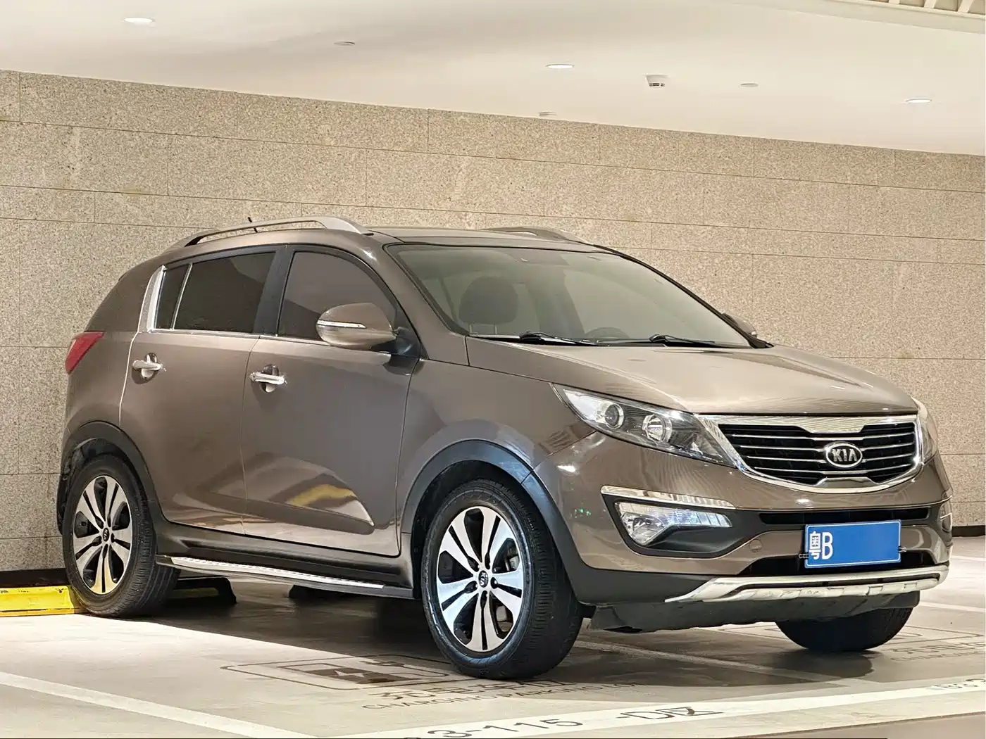 Kia Sportage 2012 2.0L Automatic 2WD GLS фото 3