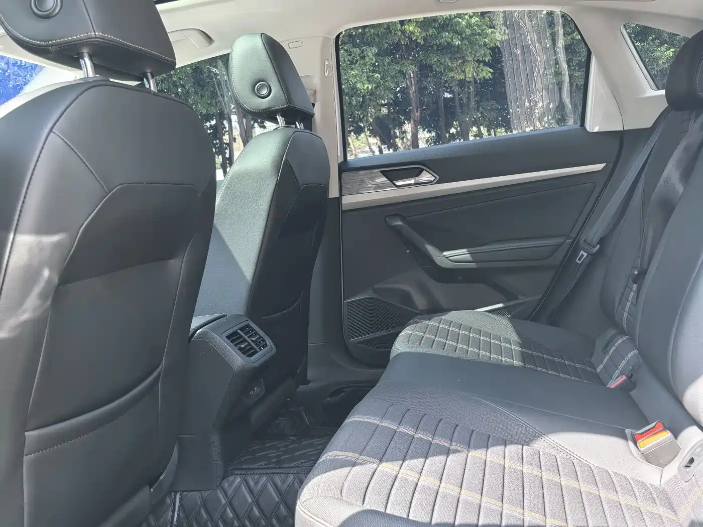 Volkswagen Lavida 2022 280TSI DSG Comfort Edition фото 10