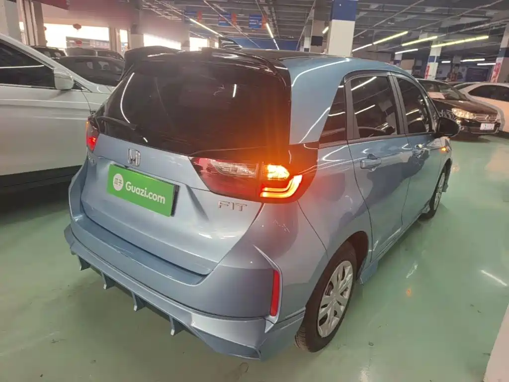 Photo 7 - Honda Fit