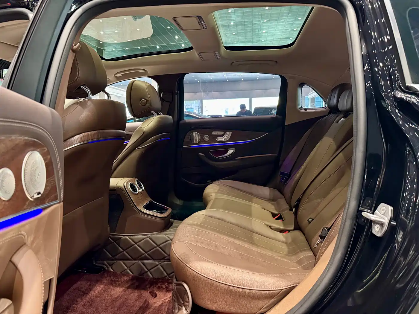 Mercedes-Benz E-Class 2023 Facelift E 300 L Luxury фото 5