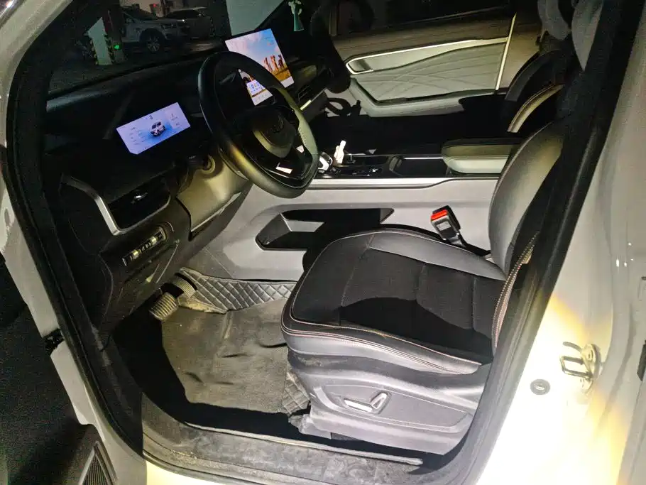 Geely Haoyue L 2024 2024 Model 2.0T DCT Premium