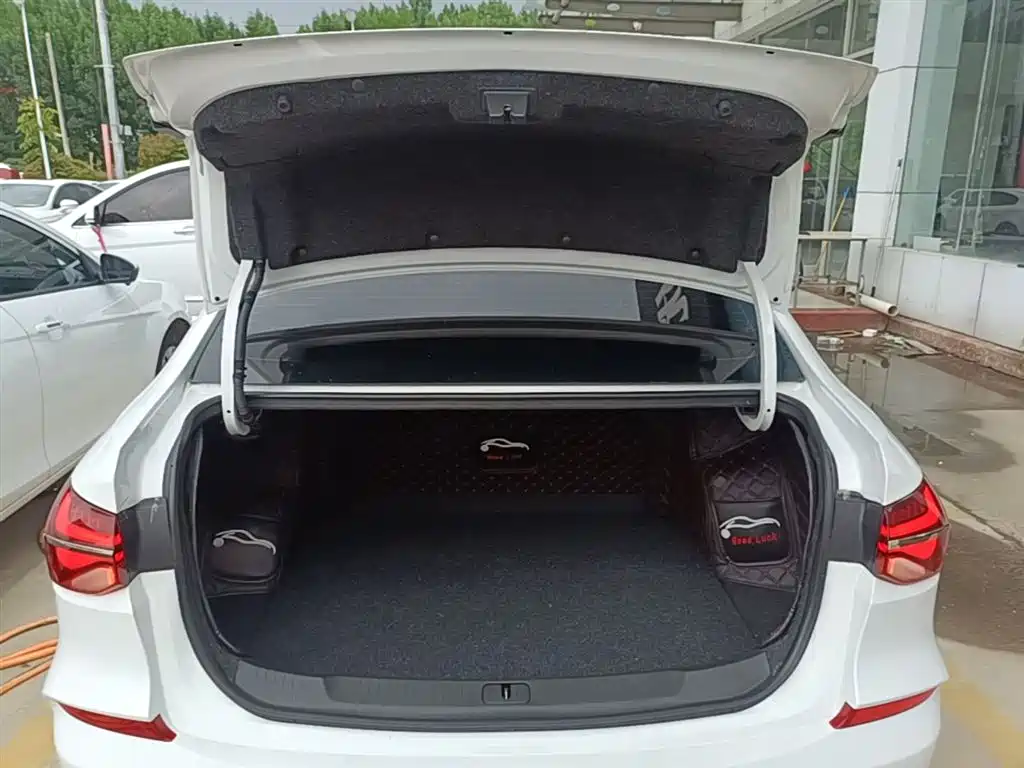 Chevrolet Monza 2019 RS 330T Auto Smooth Edition China VI фото 19