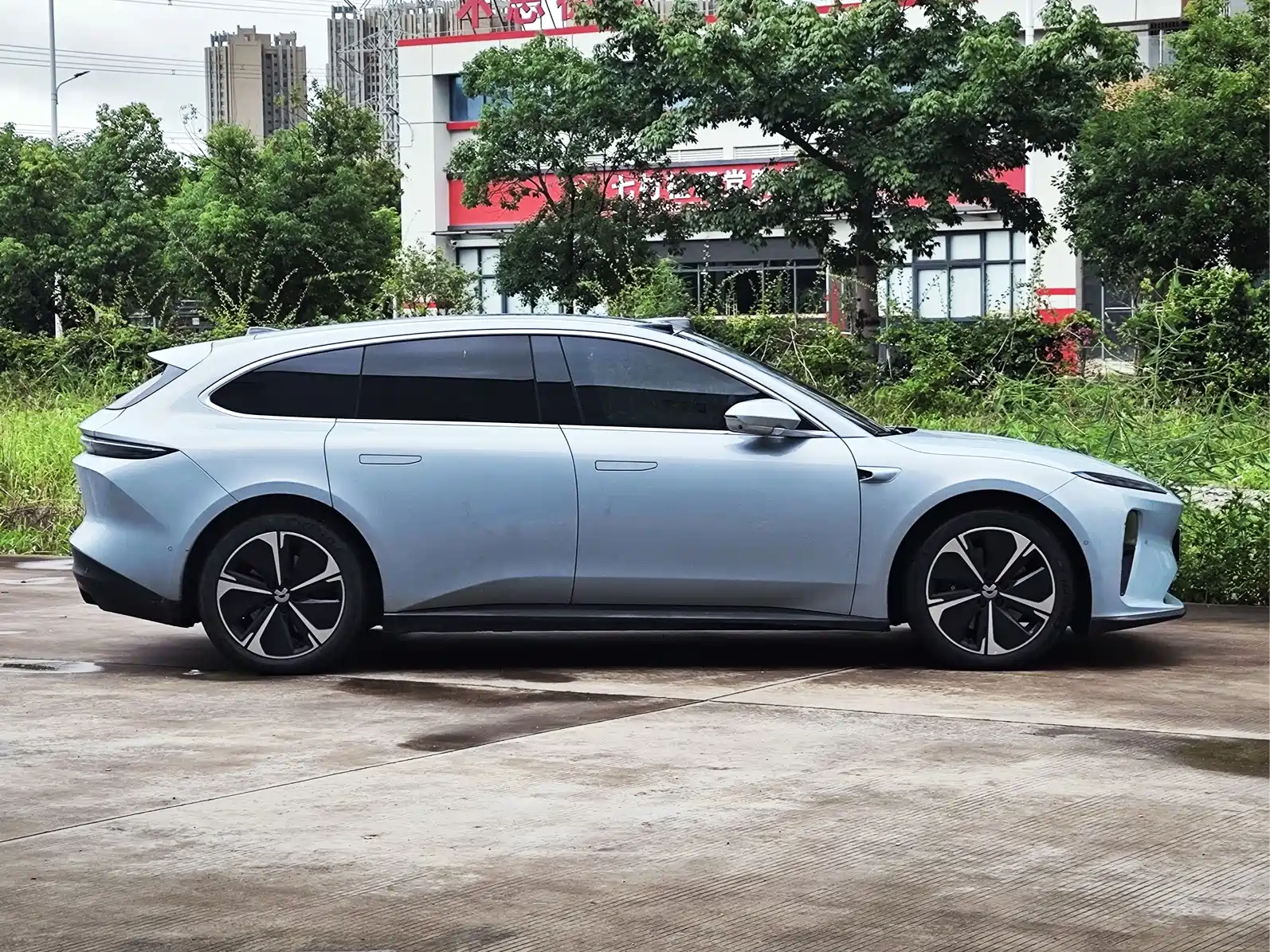Фото 3 - NIO ET5T
