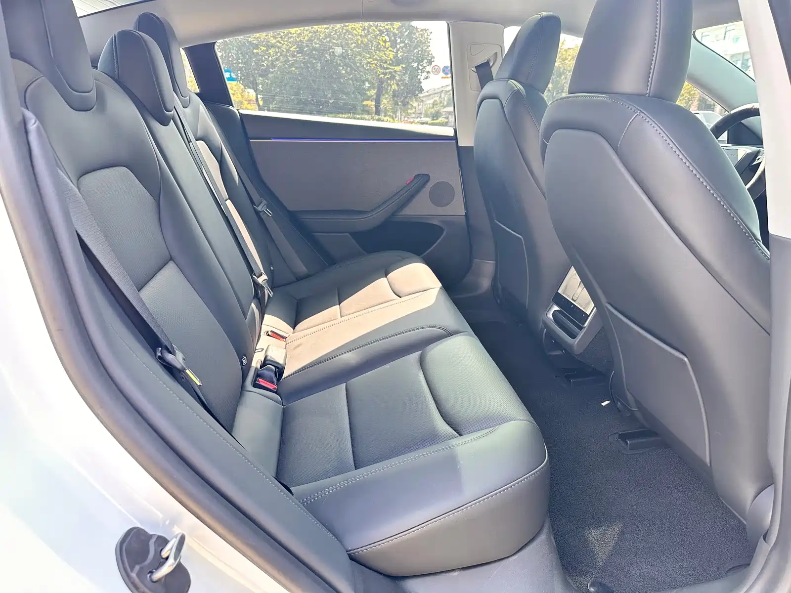 Фото 9 - Tesla Model 3