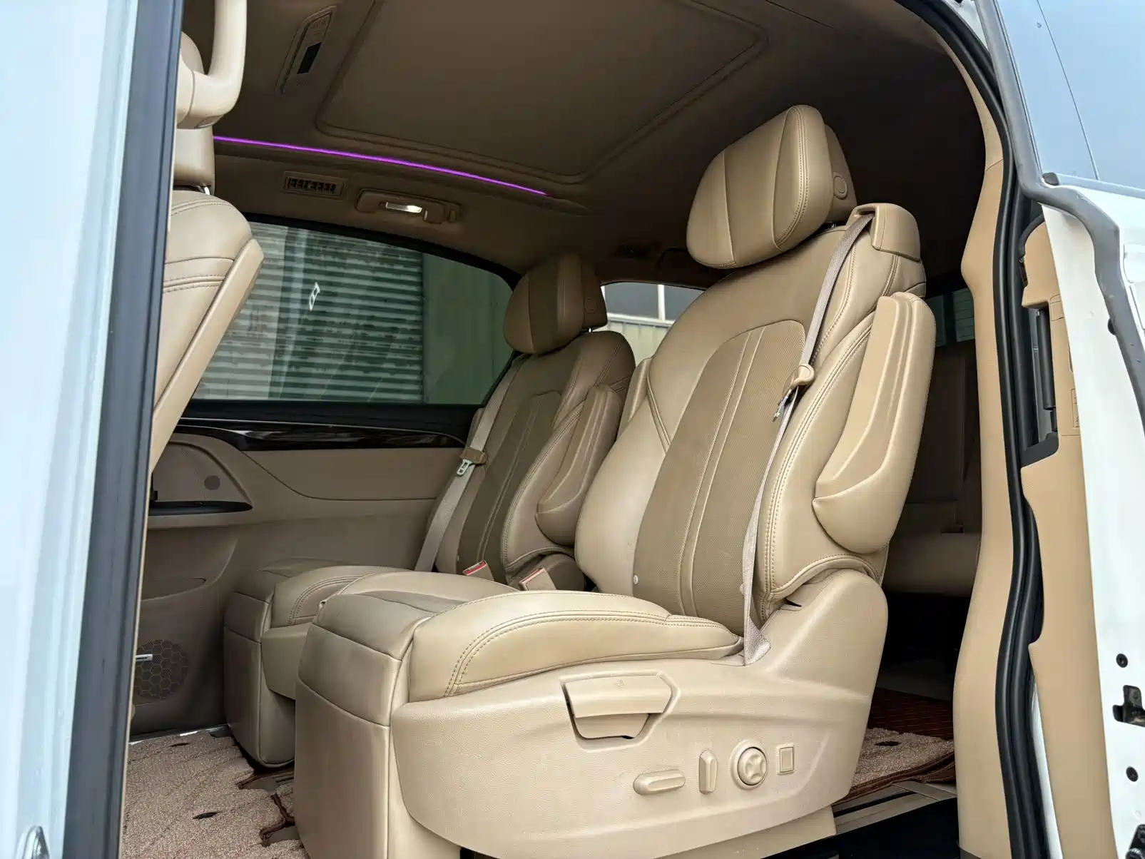 Фото 8 - Buick GL8