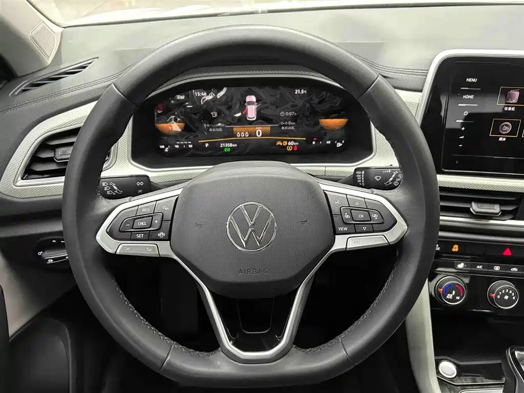 Volkswagen T-ROC 2023 280TSI DSG 2WD Time Edition фото 3