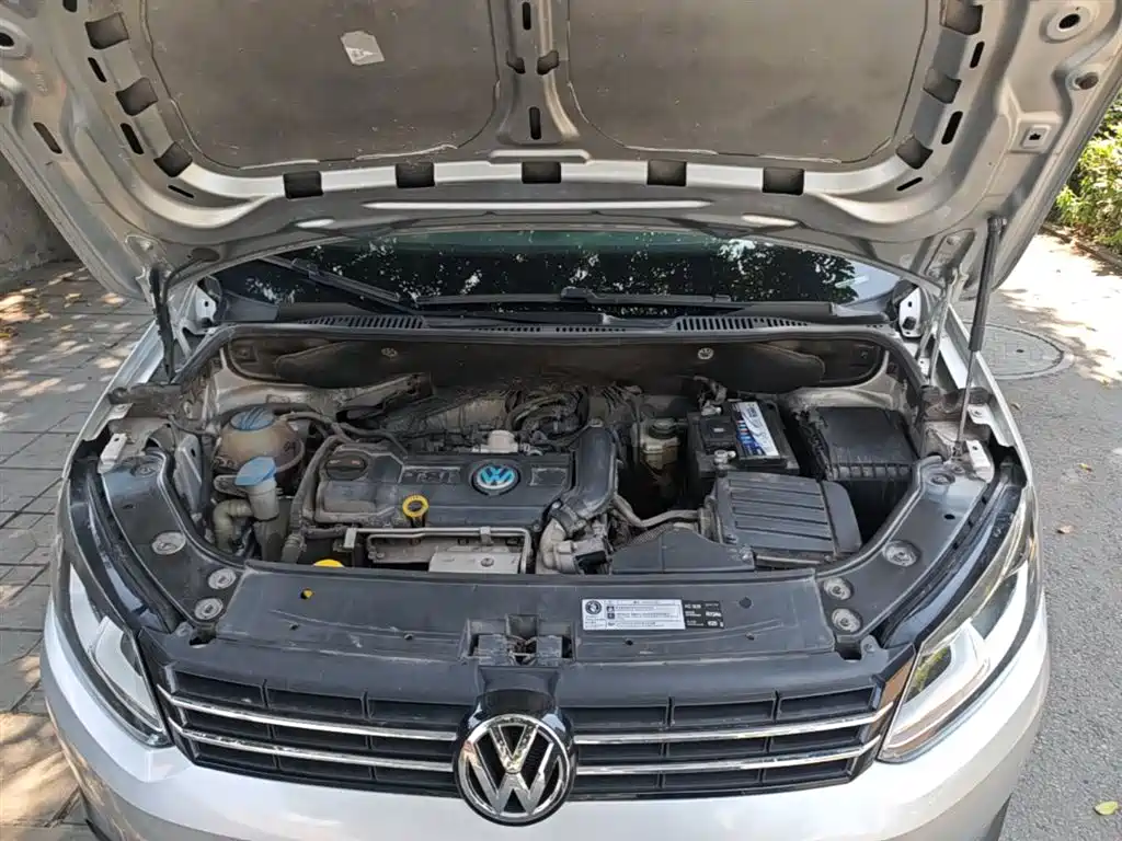 Volkswagen Touran 2015 1.4T Manual Trend Edition 5-seater фото 20