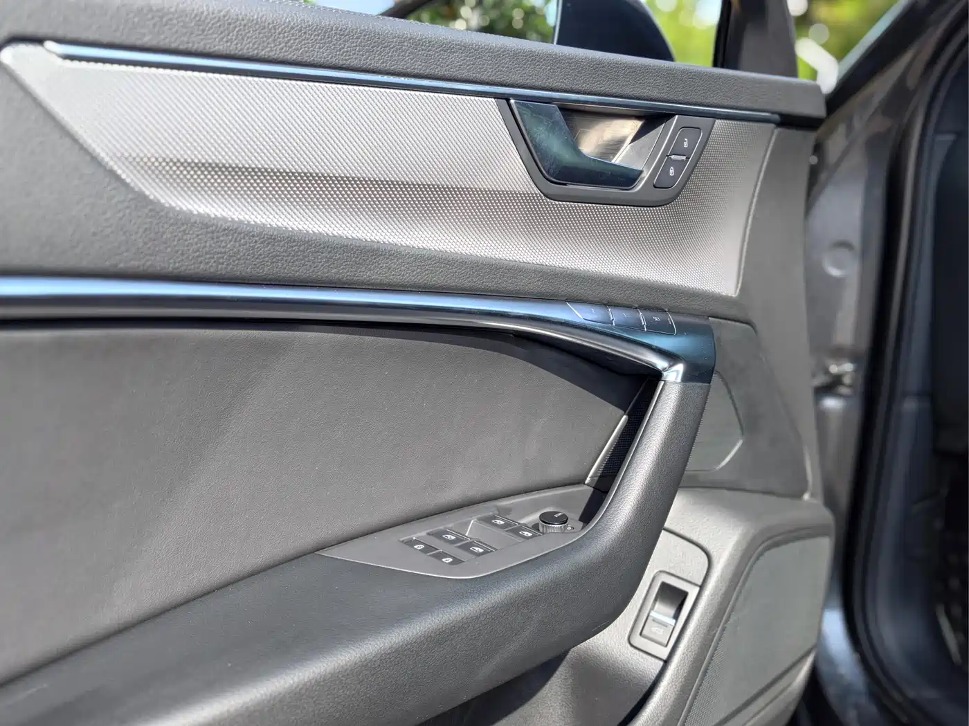 Audi A6L 2021 45 TFSI Exclusive Sport фото 15