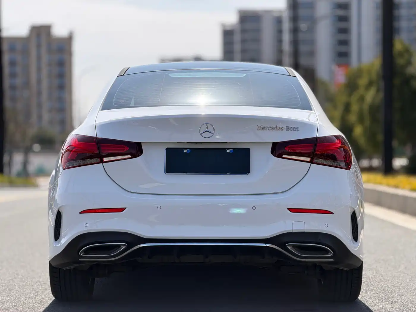 Mercedes-Benz A-Class 2022 A 200 L Sport Sedan Dynamic фото 11