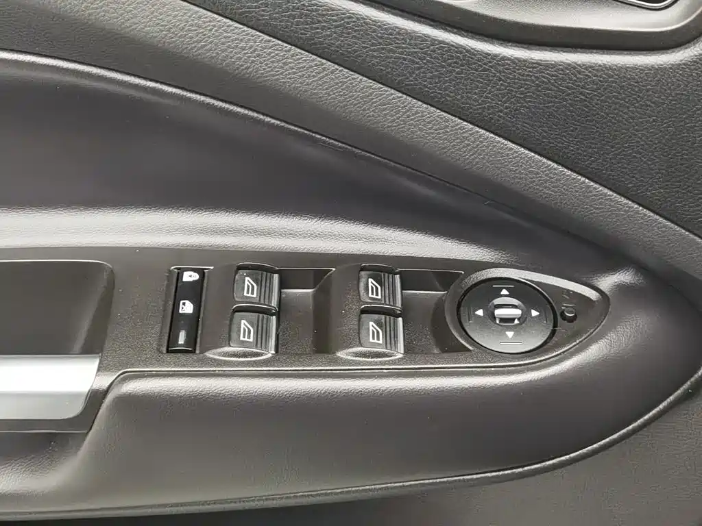 Фото 9 - Ford Kuga