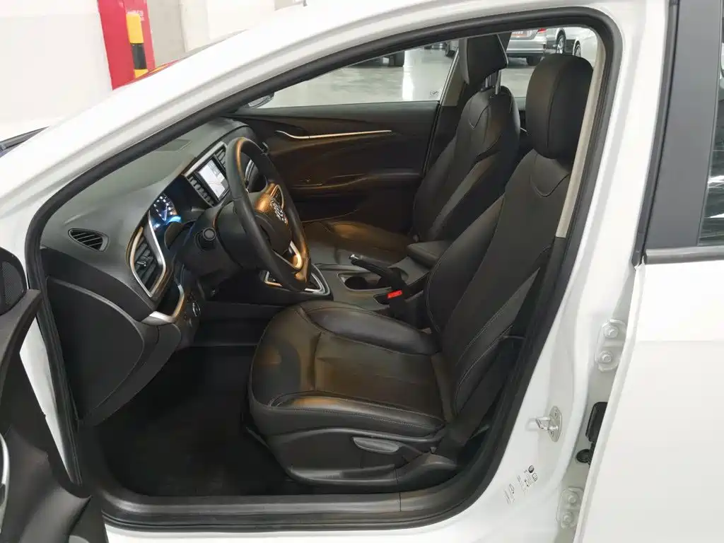 Фото 10 - Buick Excelle