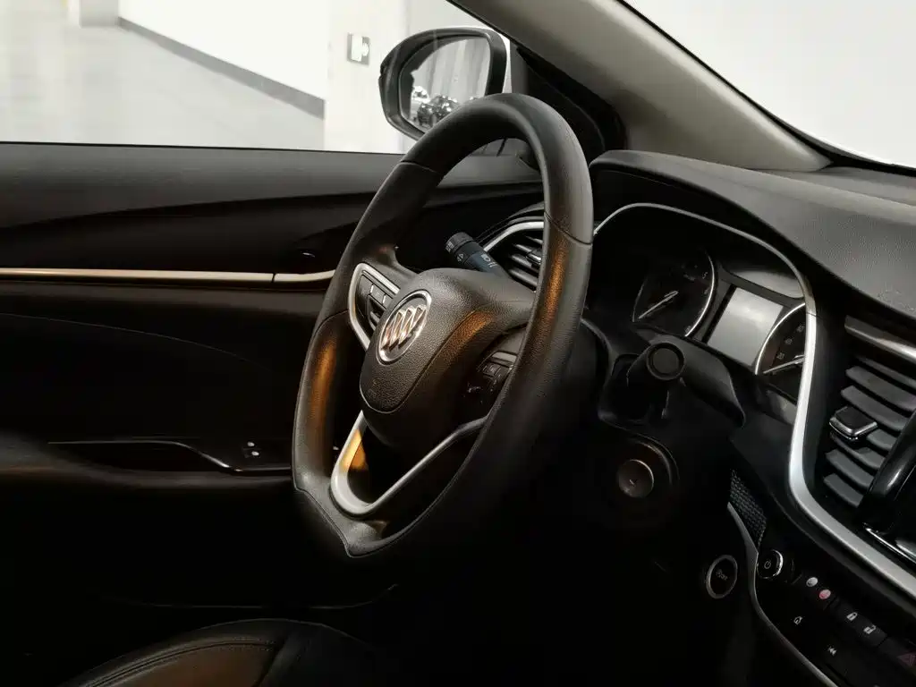 Фото 22 - Buick Excelle