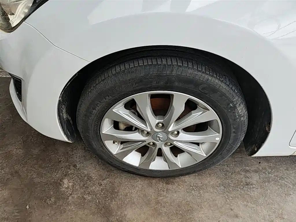 Hyundai Langdong 2016 1.6L Automatic Premium Edition фото 23