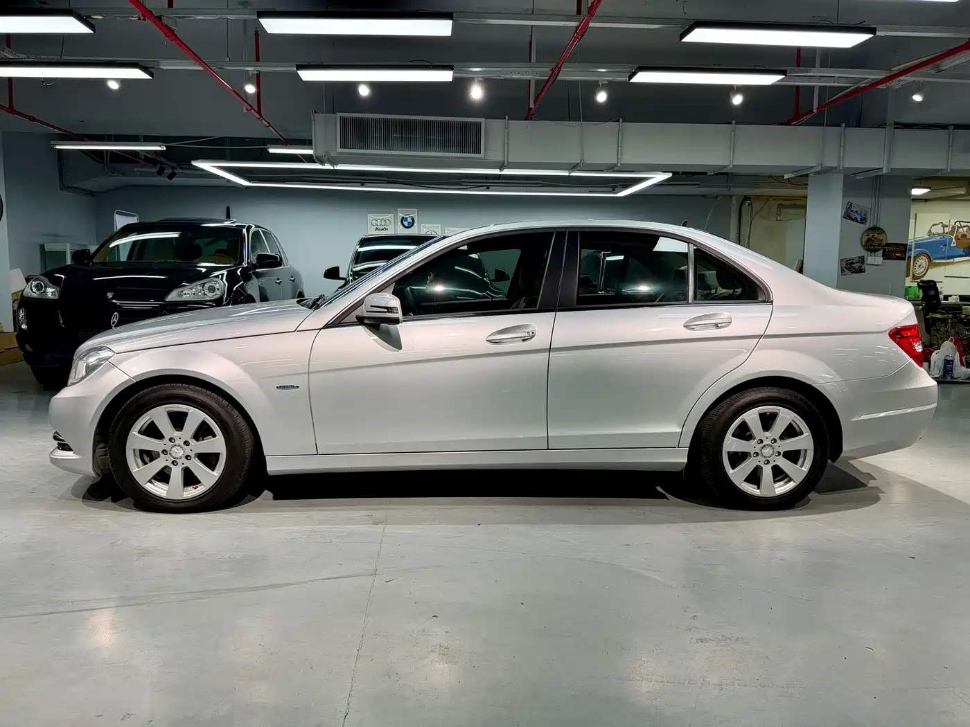 Mercedes-Benz C-Class 2011 C 180K Classic фото 4