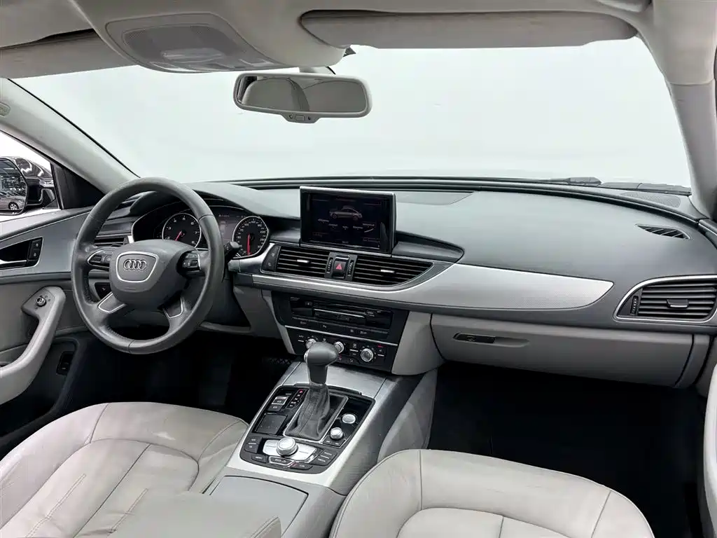 Audi A6L 2012 TFSI Standard фото 12