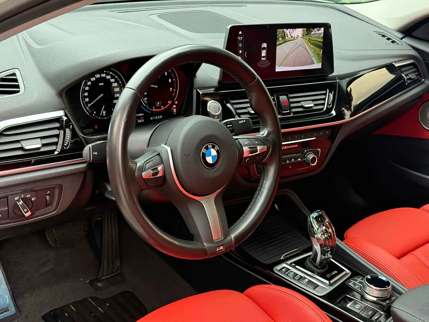 BMW 1 Series 2021 125i M Sport Black Night Edition фото 10