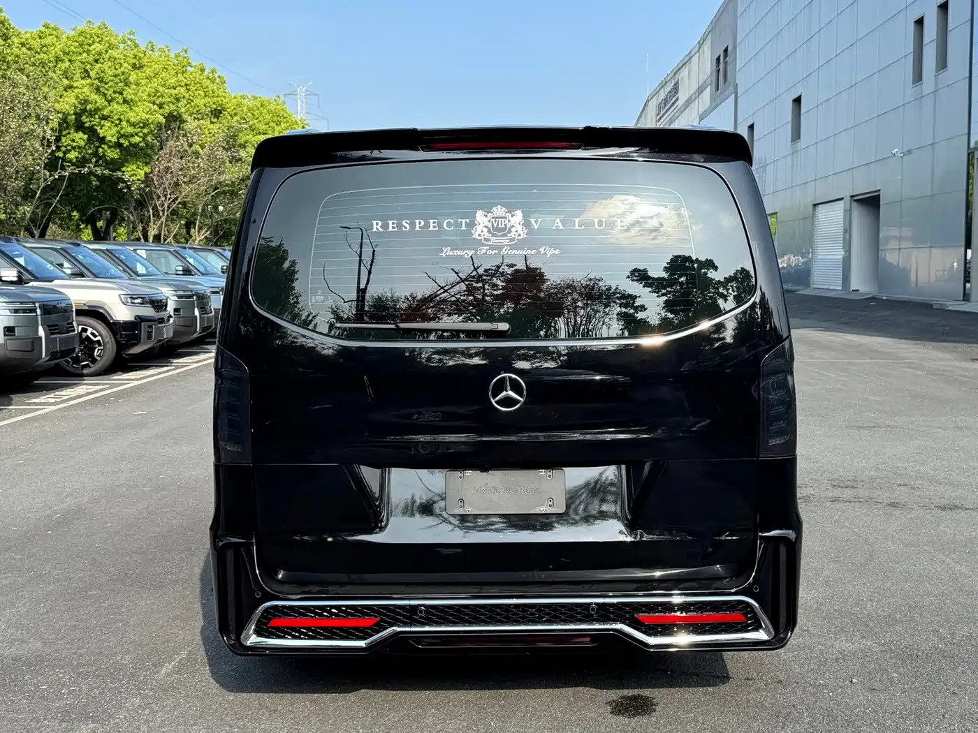Mercedes-Benz Vito 2023 2.0T Business 7-Seater фото 24