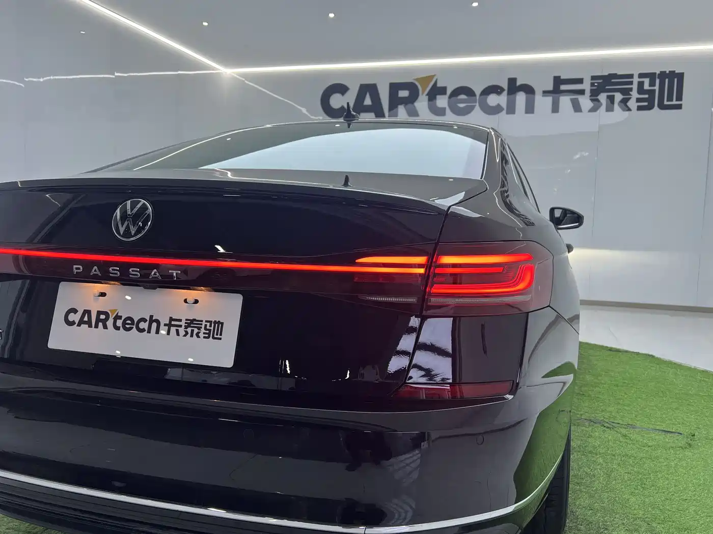 Volkswagen Passat 2026 Outstanding Edition 330TSI Elite Version фото 29