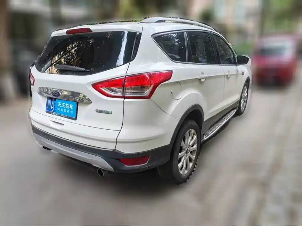 Фото 2 - Ford Kuga