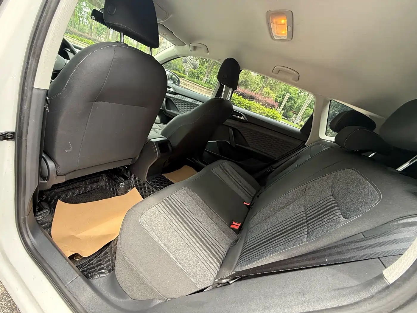 Volkswagen Tharu 2022 280TSI 2WD Trend 10