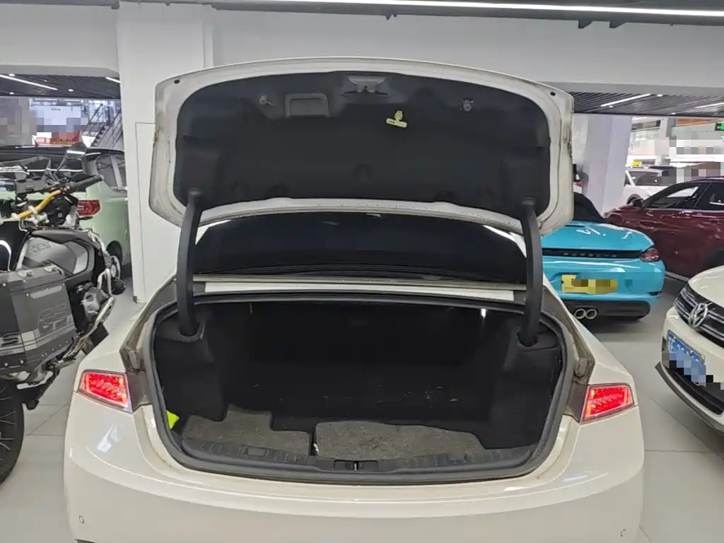 Lincoln MKZ 2019 2019 2.0T Zunya Edition China VI