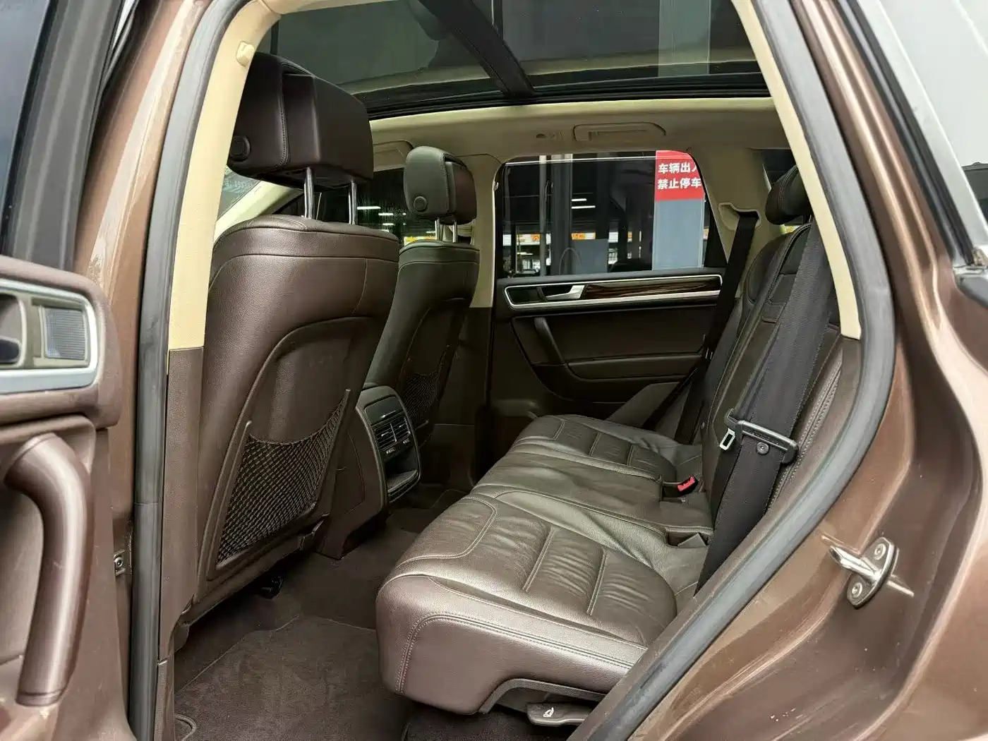 Volkswagen Touareg 2011 3.0TSI Standard фото 6
