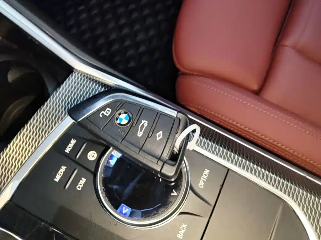 صورة 9 - BMW 3 Series