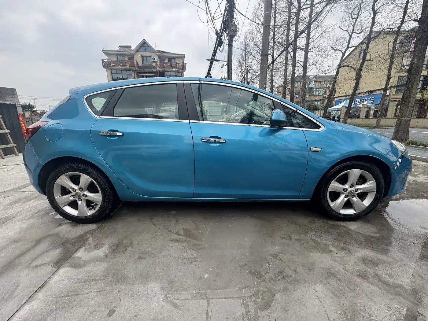 Buick Excelle 2010 XT 1.6T New Edge Sport Edition фото 2